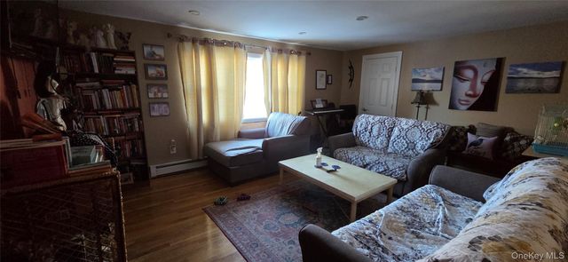 404 Parr Meadow Drive 4D, Newburgh, NY 12550