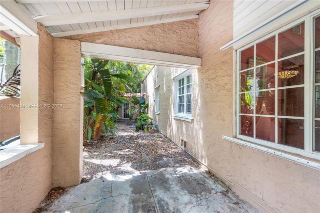 1256 Algeria Ave, Coral Gables, FL 33134