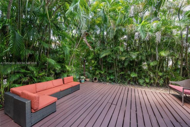 1256 Algeria Ave, Coral Gables, FL 33134