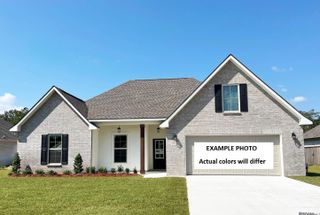 1557 Old Tucson Ave, Zachary, LA 70791