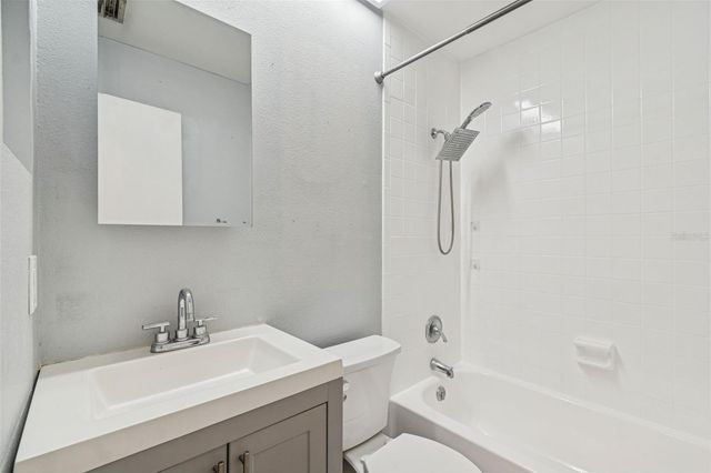 1930 GREGORY DRIVE, Tampa, FL 33613