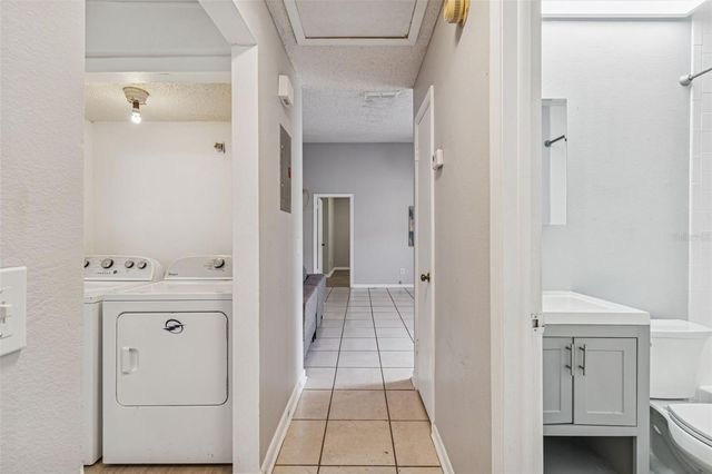 1930 GREGORY DRIVE, Tampa, FL 33613