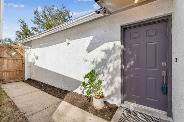 1930 GREGORY DRIVE, Tampa, FL 33613