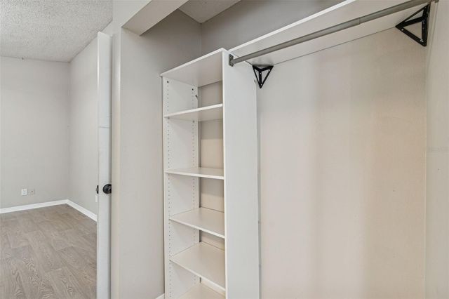 1930 GREGORY DRIVE, Tampa, FL 33613