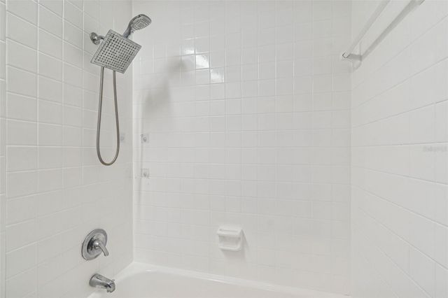 1930 GREGORY DRIVE, Tampa, FL 33613