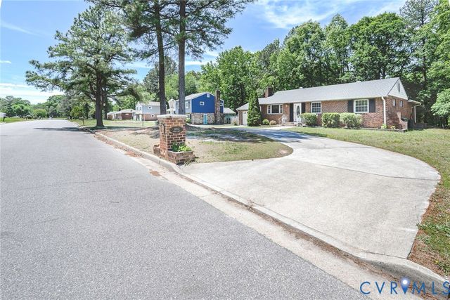 10912 London Dr, Henrico, VA 23060