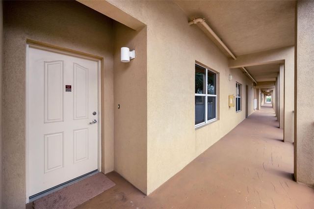 606 WELLS COURT 202, Clearwater, FL 33756