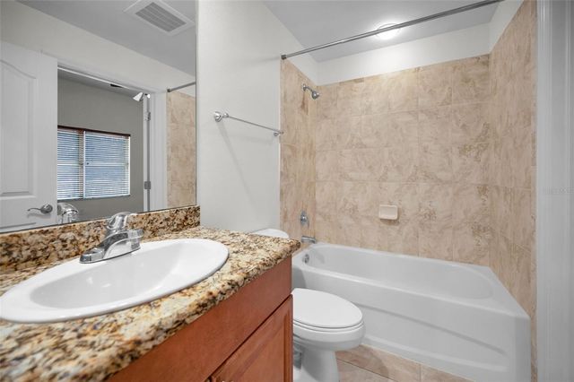 606 WELLS COURT 202, Clearwater, FL 33756