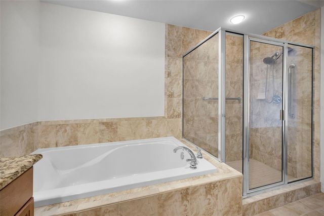 606 WELLS COURT 202, Clearwater, FL 33756