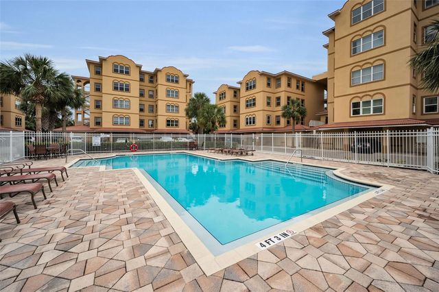 606 WELLS COURT 202, Clearwater, FL 33756