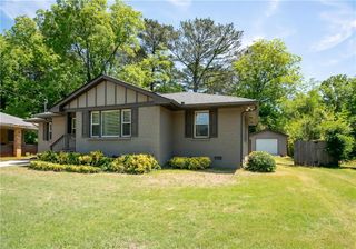 1930 S Columbia Place, Decatur, GA 30032