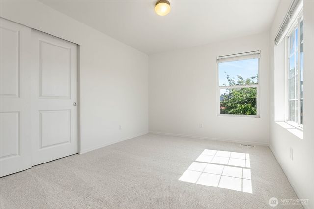 800 Crested Butte Boulevard, Mount Vernon, WA 98273