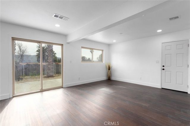 546 W Indian School, Banning, CA 92220