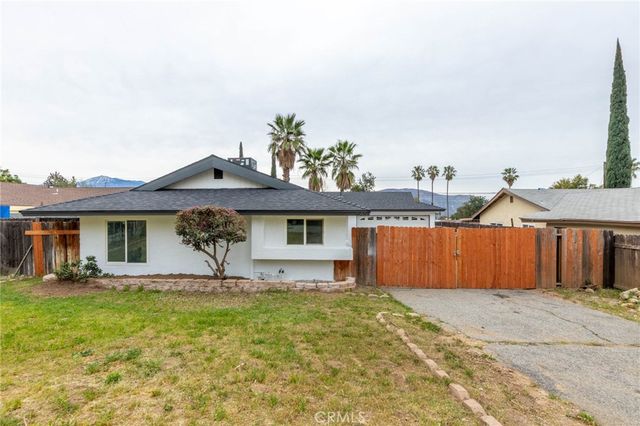 546 W Indian School, Banning, CA 92220