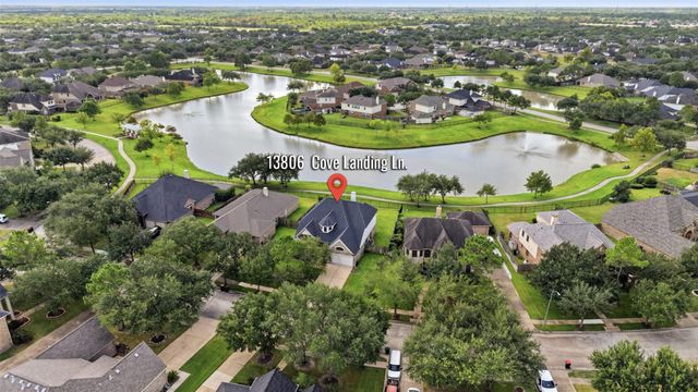 13806 Cove Landing Lane, Rosharon, TX 77583