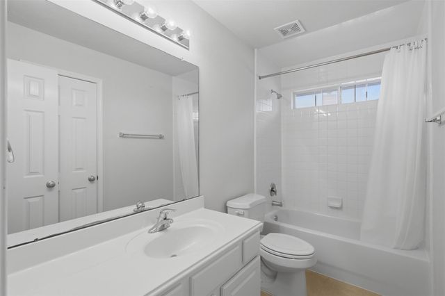 13806 Cove Landing Lane, Rosharon, TX 77583