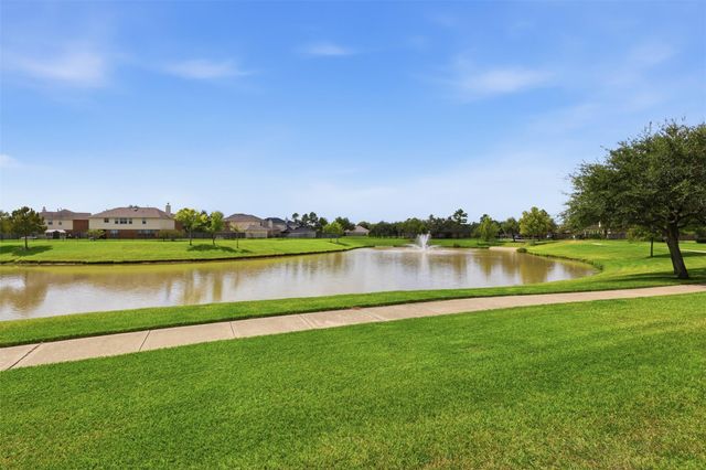 13806 Cove Landing Lane, Rosharon, TX 77583