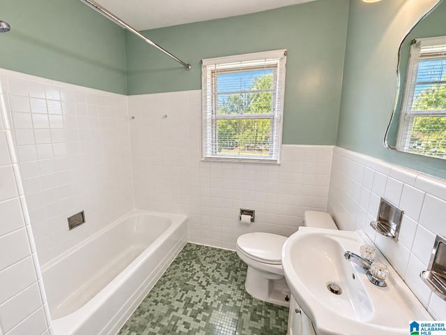 400 HEARN CIRCLE, Birmingham, AL 35215
