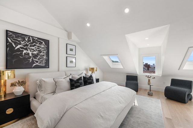39 G Street, Boston, MA 02127