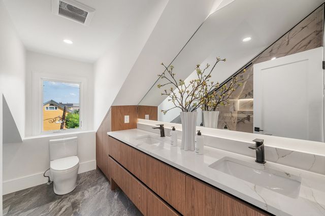 39 G Street, Boston, MA 02127