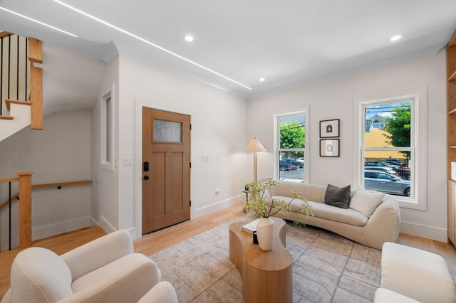 39 G Street, Boston, MA 02127