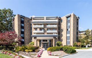 2112 Acacia Park Drive 322, Lyndhurst, OH 44124