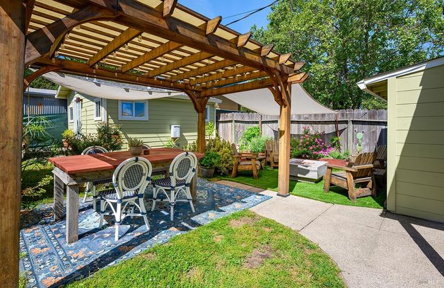 316-318 Petaluma Ave, Sebastopol, CA 95472