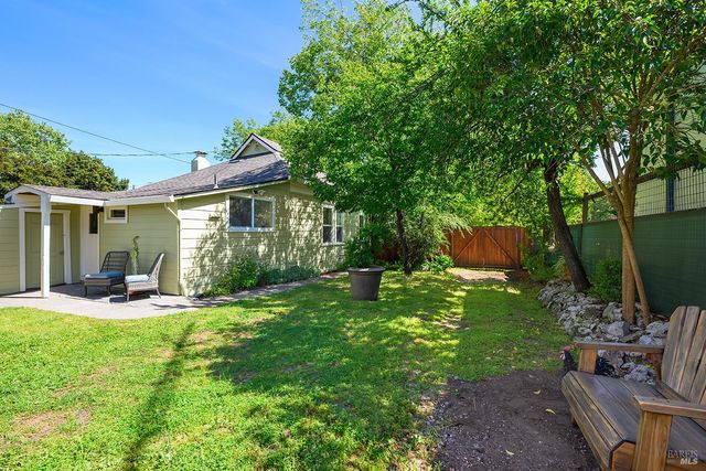 316-318 Petaluma Ave, Sebastopol, CA 95472