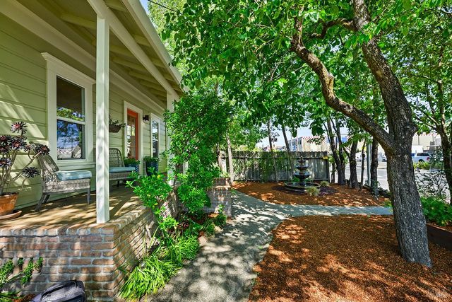 316-318 Petaluma Ave, Sebastopol, CA 95472