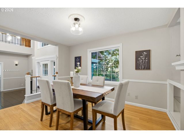 12225 Sw 34TH Ave, Portland, OR 97219
