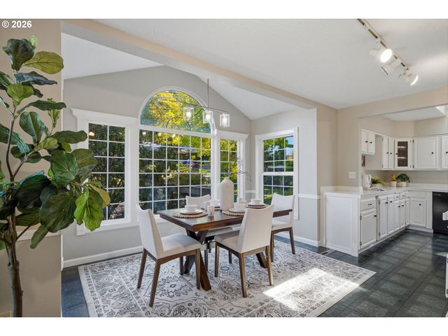 12225 Sw 34TH Ave, Portland, OR 97219