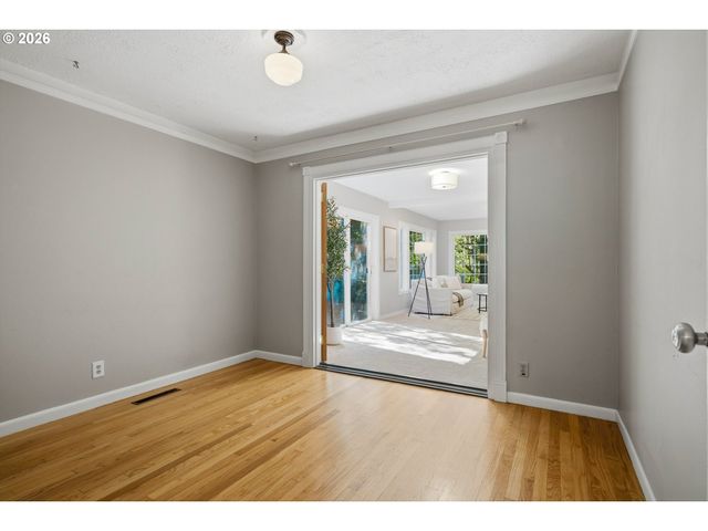 12225 Sw 34TH Ave, Portland, OR 97219