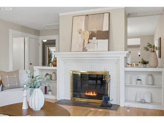 12225 Sw 34TH Ave, Portland, OR 97219