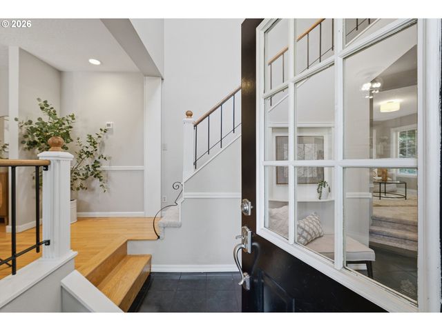 12225 Sw 34TH Ave, Portland, OR 97219