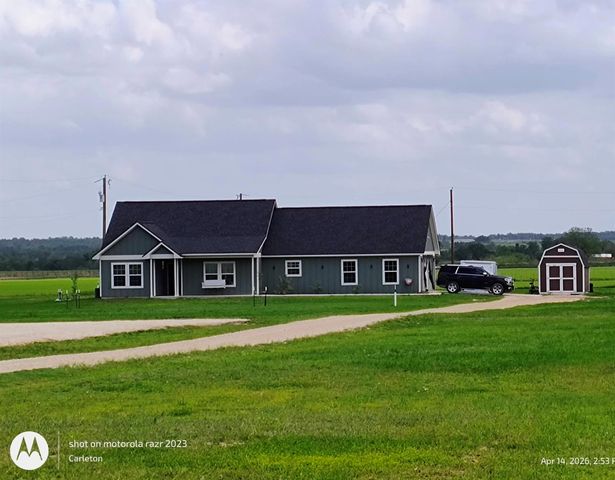 2001 Sunflower ROW, Coupland, TX 78615