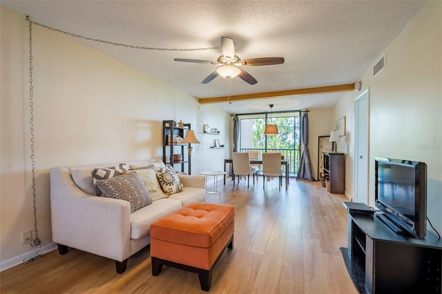3062 EASTLAND BOULEVARD 406, Clearwater, FL 33761