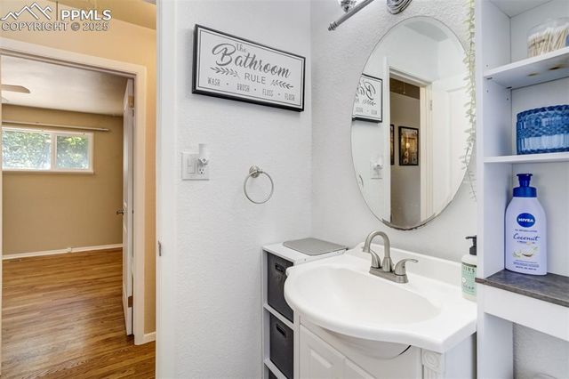 257 Sherri Drive, Colorado Springs, CO 80911