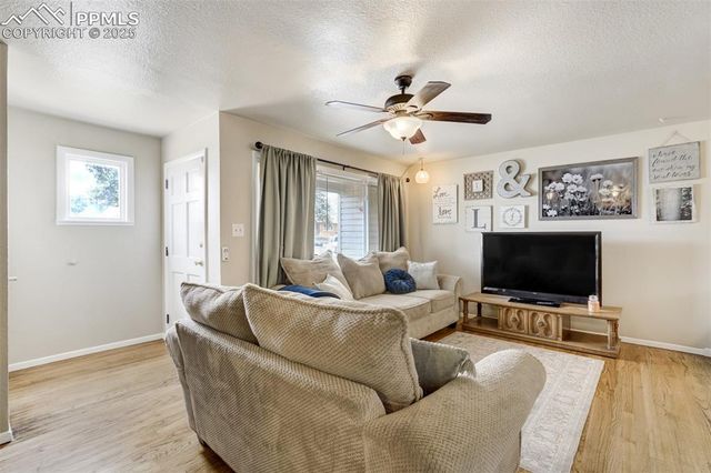 257 Sherri Drive, Colorado Springs, CO 80911