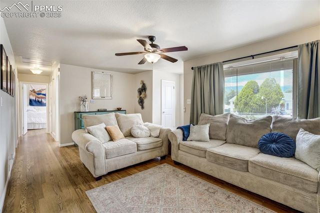 257 Sherri Drive, Colorado Springs, CO 80911