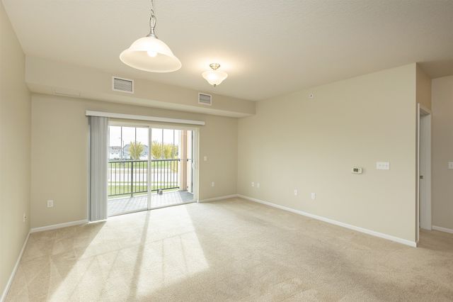 1250 SW Magazine Road 205, Ankeny, IA 50023