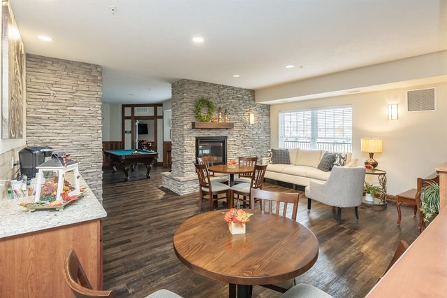 1250 SW Magazine Road 205, Ankeny, IA 50023