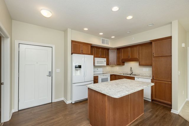 1250 SW Magazine Road 205, Ankeny, IA 50023