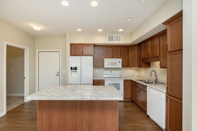 1250 SW Magazine Road 205, Ankeny, IA 50023