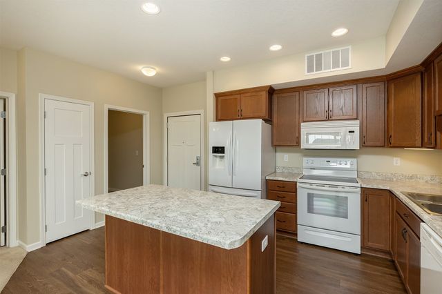 1250 SW Magazine Road 205, Ankeny, IA 50023