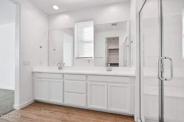 12617 W Kaler Drive, Glendale, AZ 85307