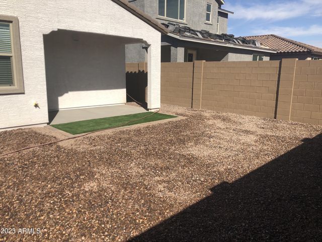 12617 W Kaler Drive, Glendale, AZ 85307