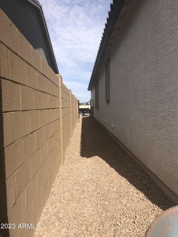 12617 W Kaler Drive, Glendale, AZ 85307