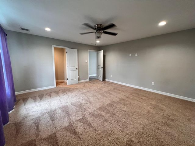 715 Seydler Street, East Bernard, TX 77435