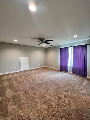 715 Seydler Street, East Bernard, TX 77435