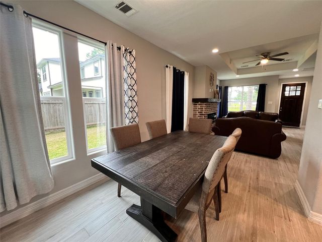 715 Seydler Street, East Bernard, TX 77435